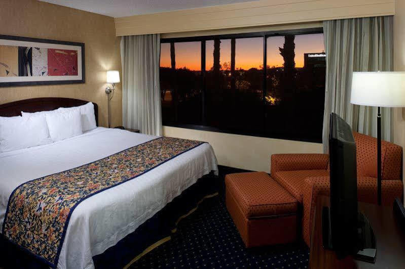 Hotel Courtyard By Marriott Cypress Anaheim / Orange County Esterno foto
